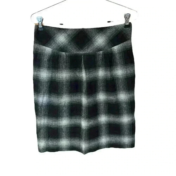 LOFT Dresses & Skirts - Ann Taylor Loft Plaid Wool Blend Lined Skirt Academia women’s size 2